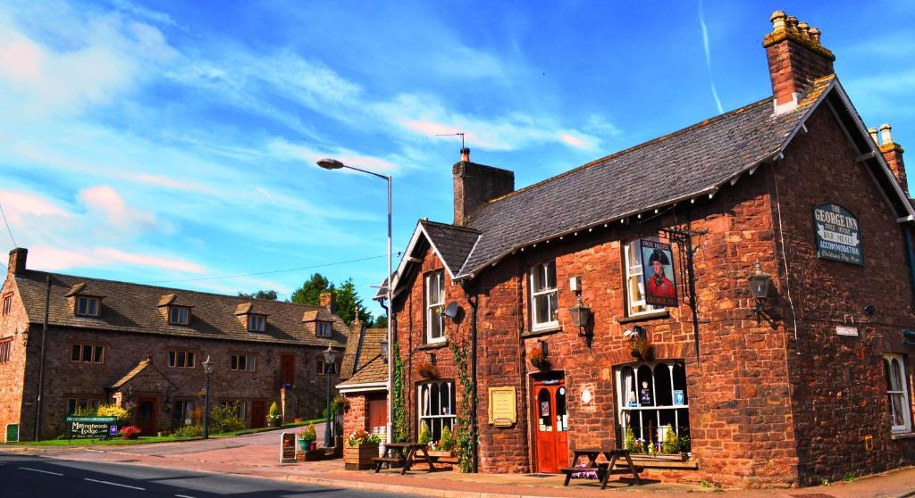The George Inn & Millingbrook Lodge Ltd Lydney Ngoại thất bức ảnh